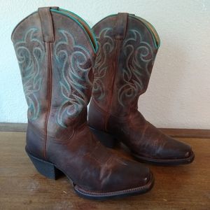 Shyanne women's cowboy boots sz 10M turquoise